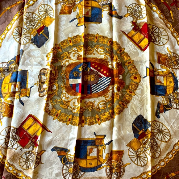 🧣 100% Silk scarf 🧣 - Picture 2 of 3